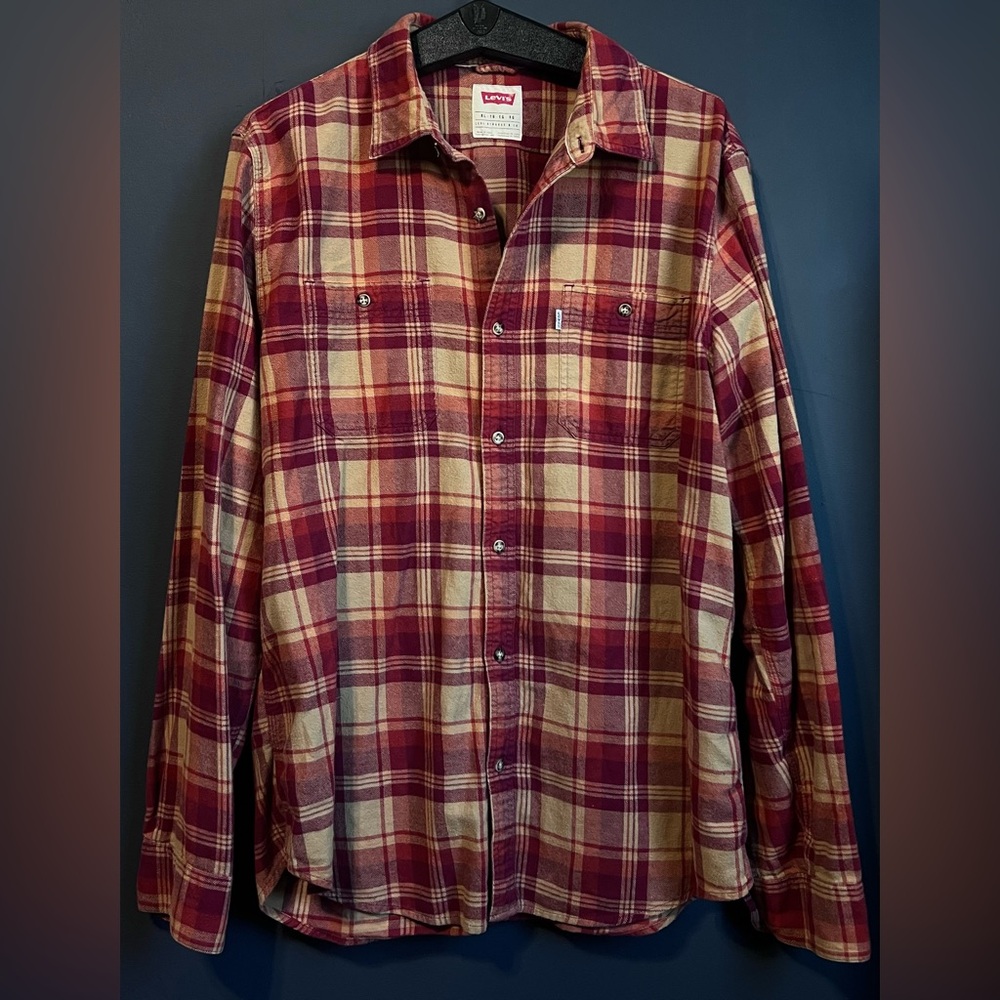 Levi's Men's Red & Crème Plaid Shirt